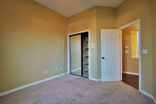 845 E Redwood Circle, Hanford, CA 93230