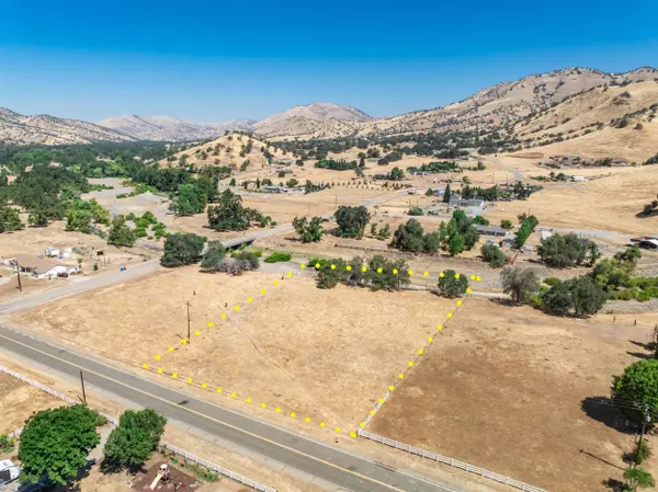 Elwood Road, Sanger, CA 93657