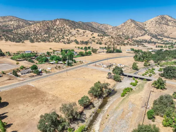 Elwood Road, Sanger, CA 93657