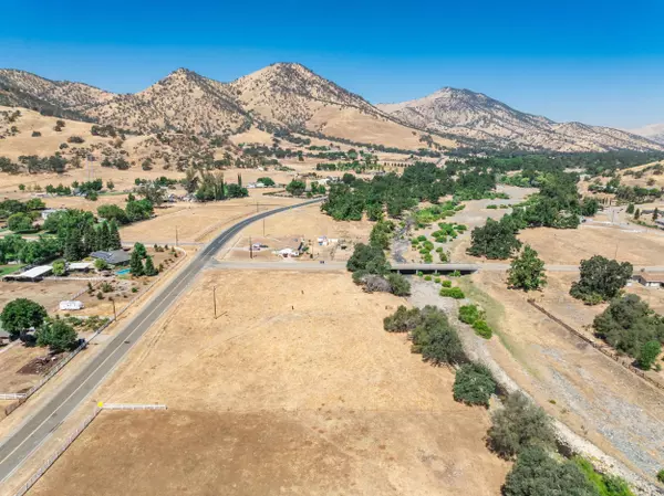 Elwood Road, Sanger, CA 93657