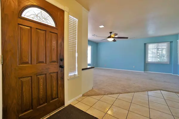 2475 Santa Lucia Court, Hanford, CA 93230