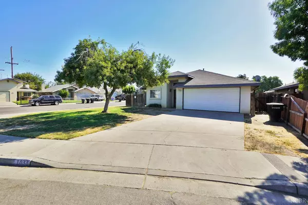 1033 Kimball Court, Hanford, CA 93230