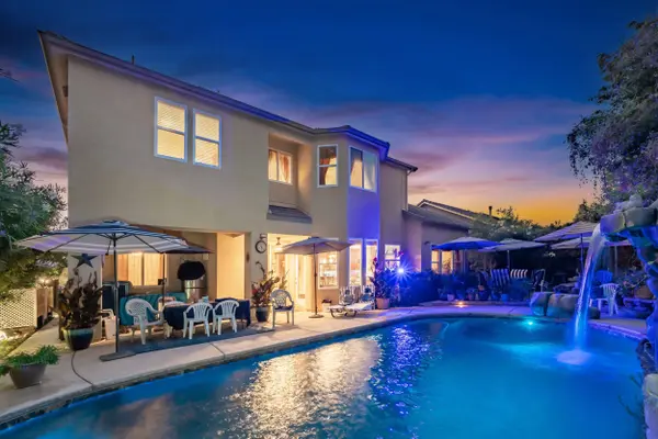 5882 N Phoenix Avenue, Fresno, CA 93723