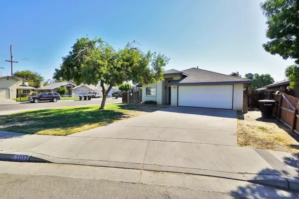 1033 Kimball Court, Hanford, CA 93230