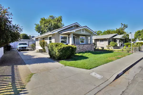 433 W Florinda ST, Hanford, CA 93230