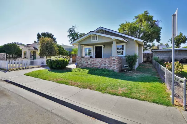 433 W Florinda ST, Hanford, CA 93230