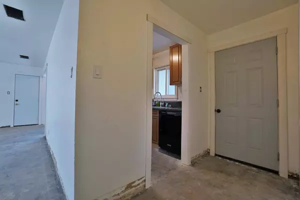 1108 Millwood DR, Sanger, CA 93657