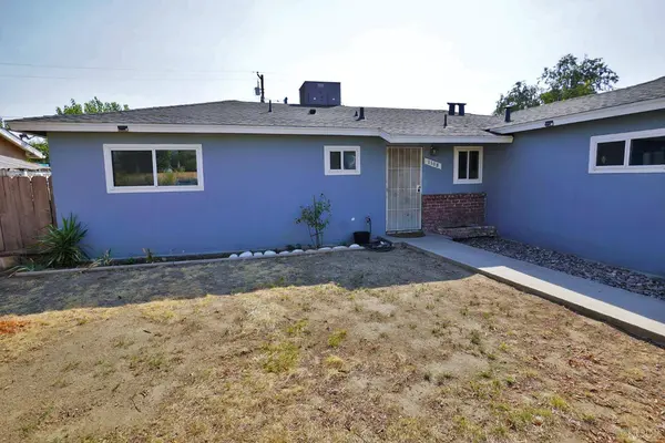 1108 Millwood Drive, Sanger, CA 93657