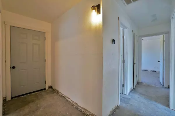 1108 Millwood Drive, Sanger, CA 93657