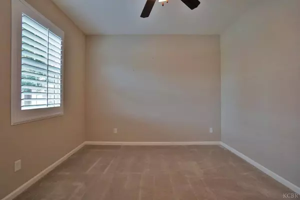 1795 W Van Gogh Way, Hanford, CA 93230