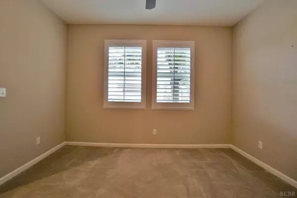 1795 W Van Gogh Way, Hanford, CA 93230