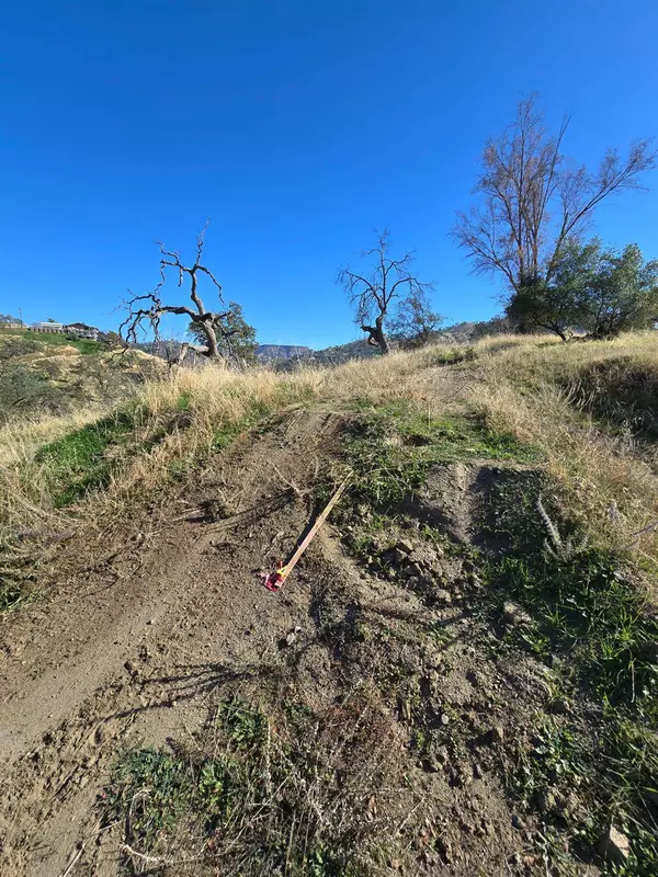 20600 Galileo CT, Friant, CA 93626