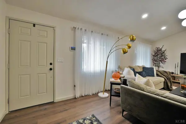 629 Neville Street, Hanford, CA 93230