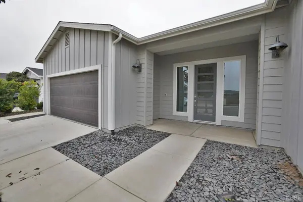 1962 N Sherman Street N, Hanford, CA 93230