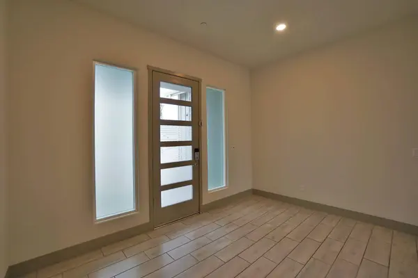 1962 N Sherman Street, Hanford, CA 93230