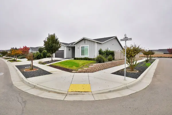 1962 N Sherman Street, Hanford, CA 93230