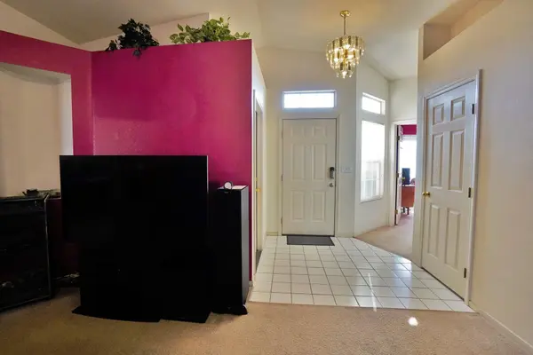 816 Euclid Drive, Hanford, CA 93230