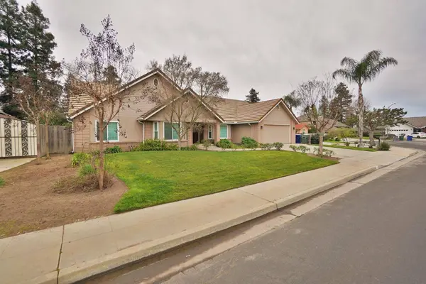 742 W Ellery AVE, Clovis, CA 93612