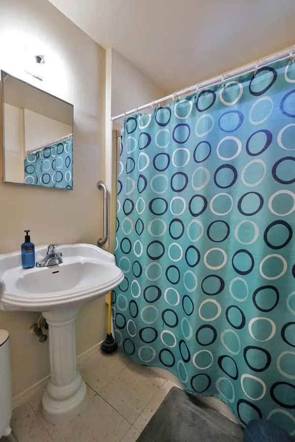 605 E Myrtle Street, Hanford, CA 93230