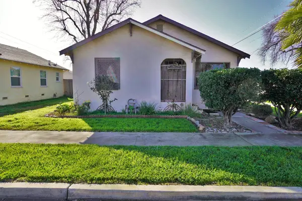 325 Neville ST, Hanford, CA 93230