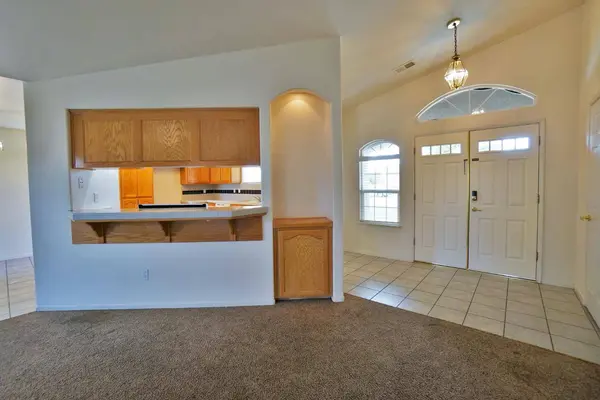 950 Geneva DR, Lemoore, CA 93245