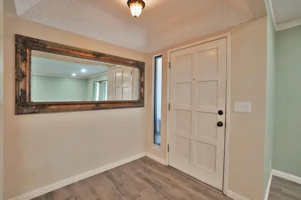 5823 E Washington Avenue, Fresno, CA 93727