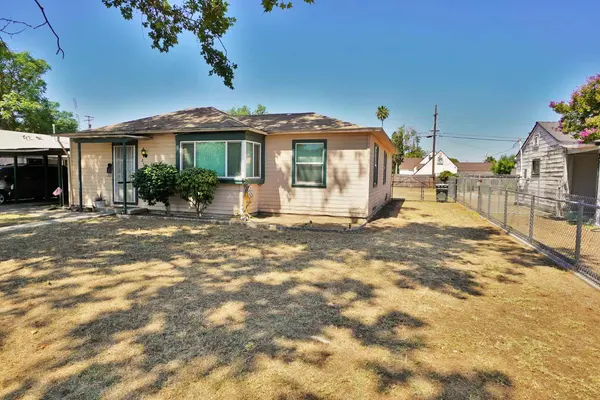 2307 N Valeria ST, Fresno, CA 93703