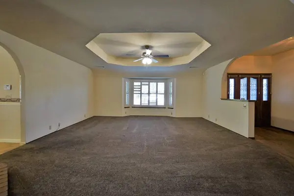 2479 Carter Way, Hanford, CA 93230