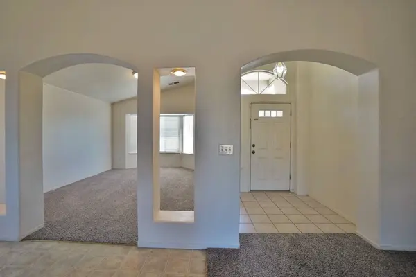799 Daphne Lane, Lemoore, CA 93245