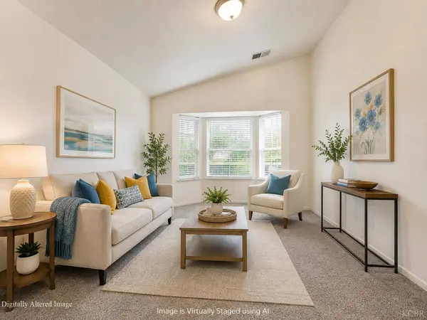 799 Daphne LN, Lemoore, CA 93245