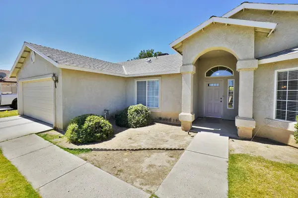 799 Daphne LN, Lemoore, CA 93245