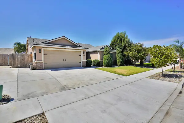 2323 Vineyard Court, Hanford, CA 93230