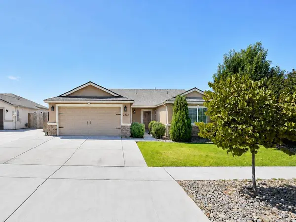 2323 Vineyard CT