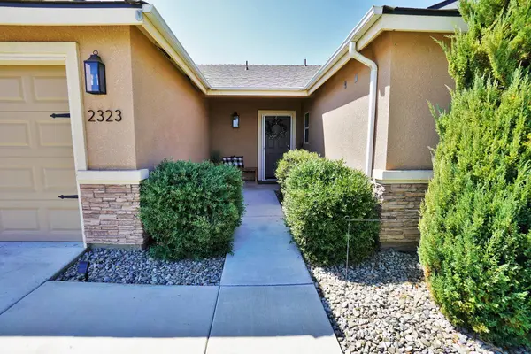 2323 Vineyard Court, Hanford, CA 93230