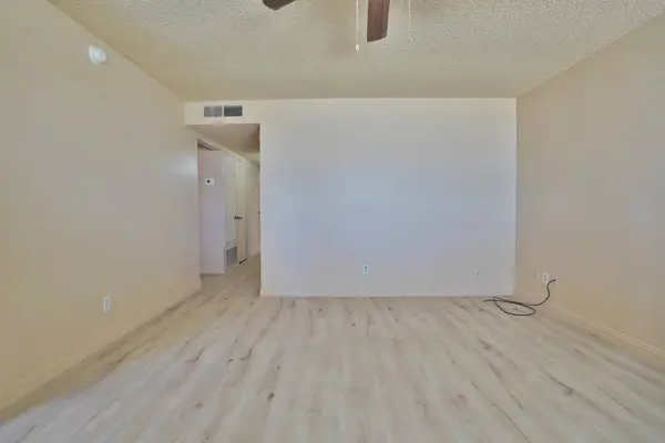 905 E Florinda Street, Hanford, CA 93230