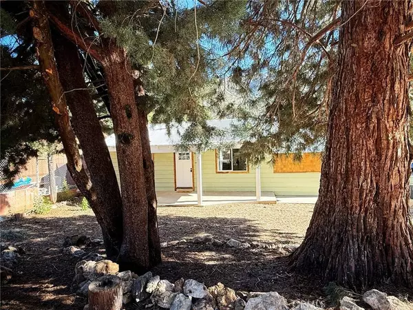 6513 Lowry LN, Frazier Park, CA 93225