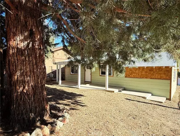 6513 Lowry LN, Frazier Park, CA 93225