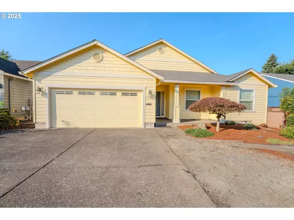 2514 BAINES BLVD, Hubbard, OR 97032