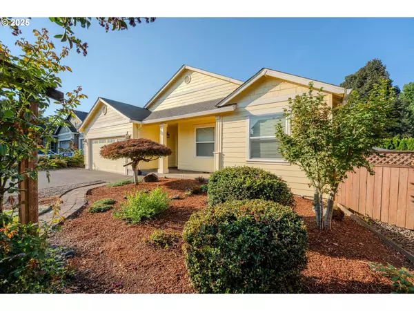 2514 BAINES BLVD, Hubbard, OR 97032