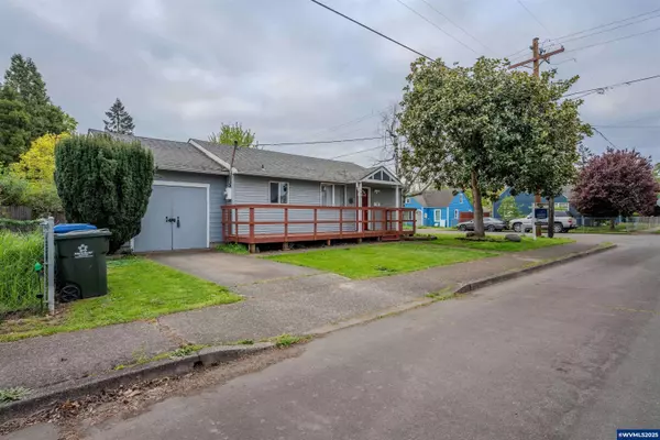 990 24th St SE SE, Salem, OR 97301