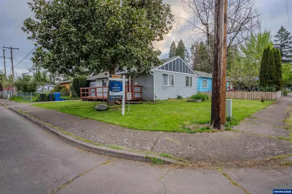 990 24th St SE SE, Salem, OR 97301