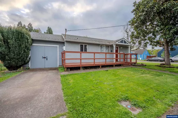 990 24th St SE SE, Salem, OR 97301