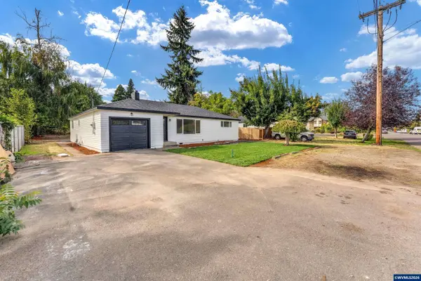 4965 Elizabeth St N, Keizer, OR 97303