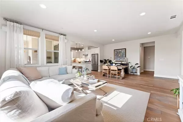 713 Trailblaze, Irvine, CA 92618