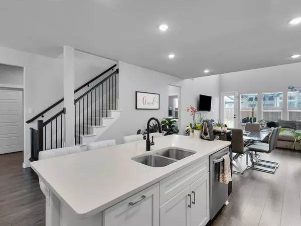 1366 Silverthorn Trail, Justin, TX 76247