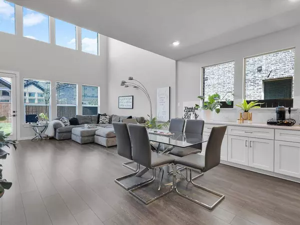 1366 Silverthorn Trail, Justin, TX 76247