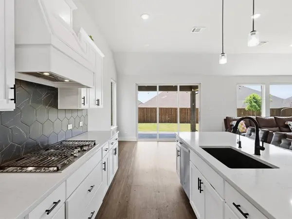 126 Nora Lane, Hickory Creek, TX 75065