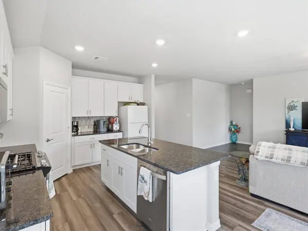 410 Dempsey Drive, Princeton, TX 75071