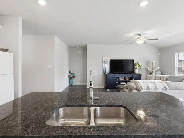 410 Dempsey Drive, Princeton, TX 75071