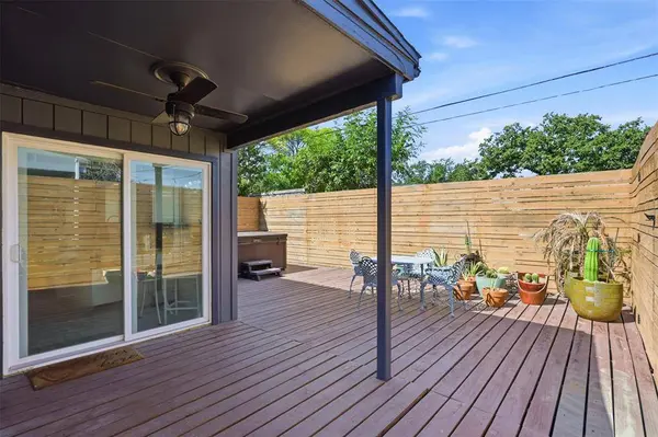 1518 El Camino Real, Euless, TX 76040
